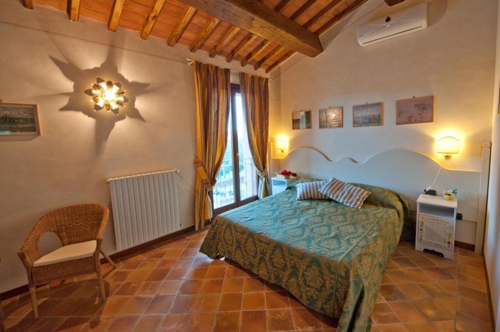 Podere Chiaromonte Палая Стая снимка